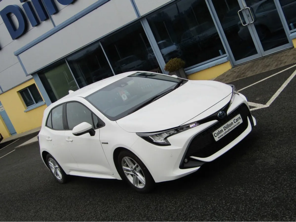 Toyota Corolla Icon Tech HEV CVT Hybird - Image 2