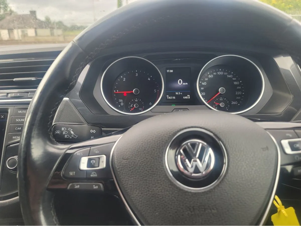 Volkswagen Tiguan Comfortline 2.0 TDI 150HP Manua - Image 2