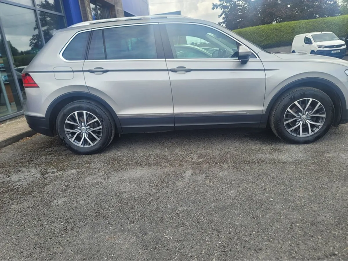 Volkswagen Tiguan Comfortline 2.0 TDI 150HP Manua - Image 4
