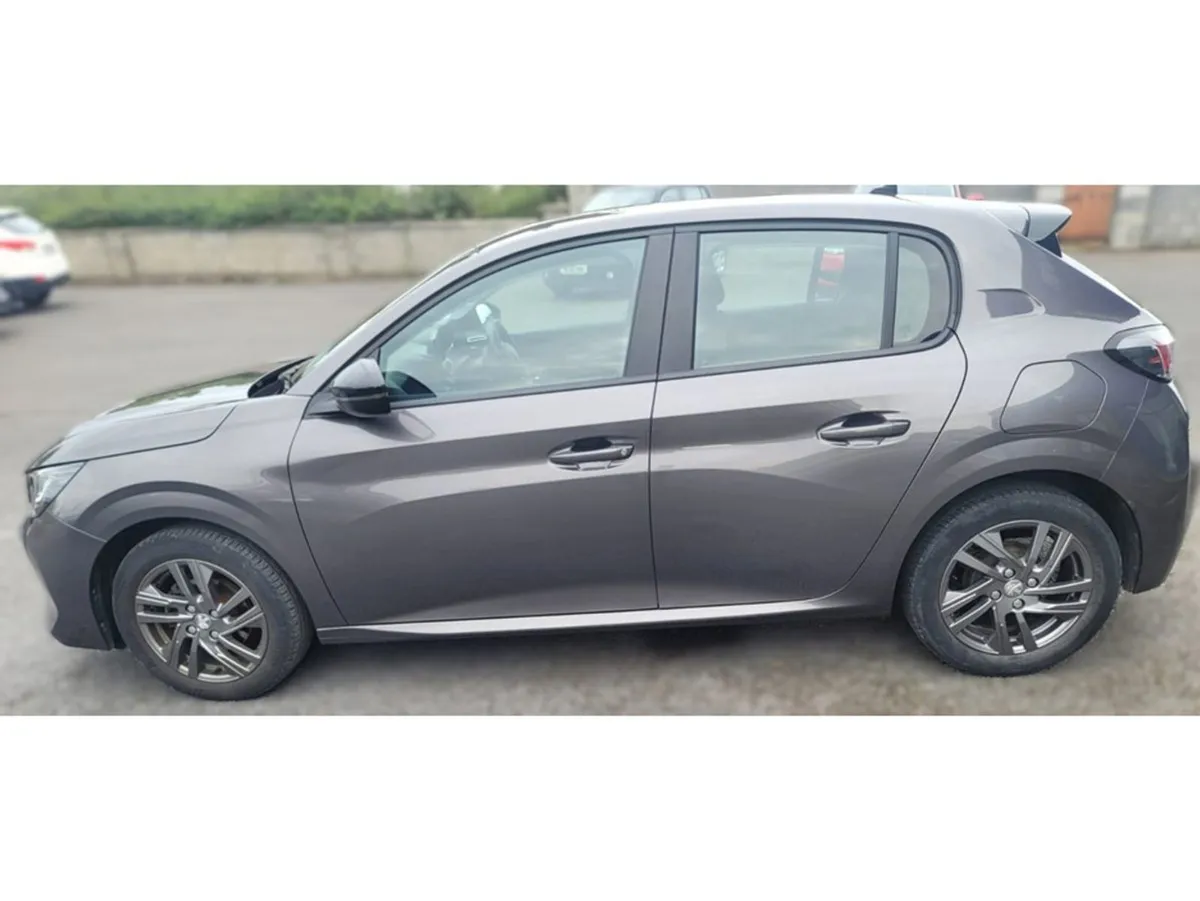 Peugeot 208 Active 1.2 75 6.3 4DR - Image 3