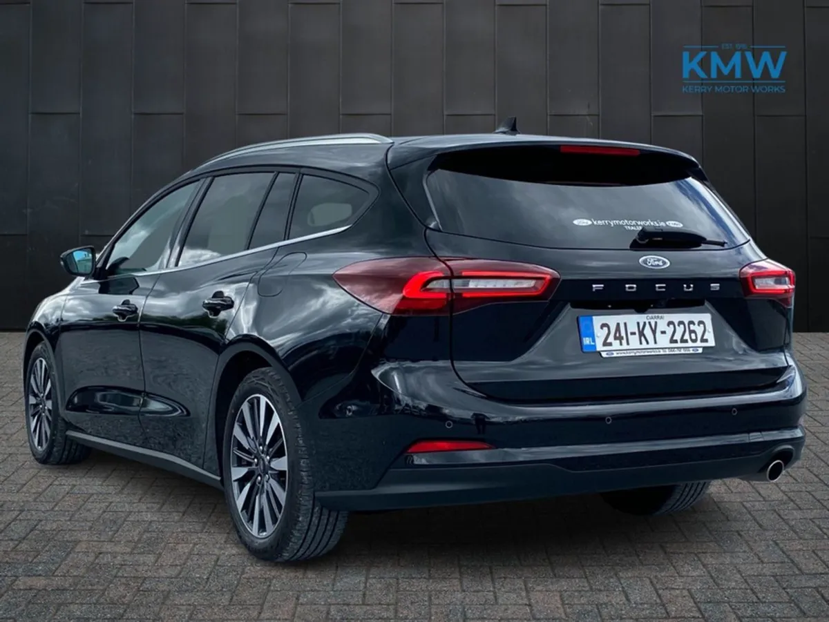 Ford Focus 1.5 Tdci Titanium X Estate.leather/ Pa - Image 4