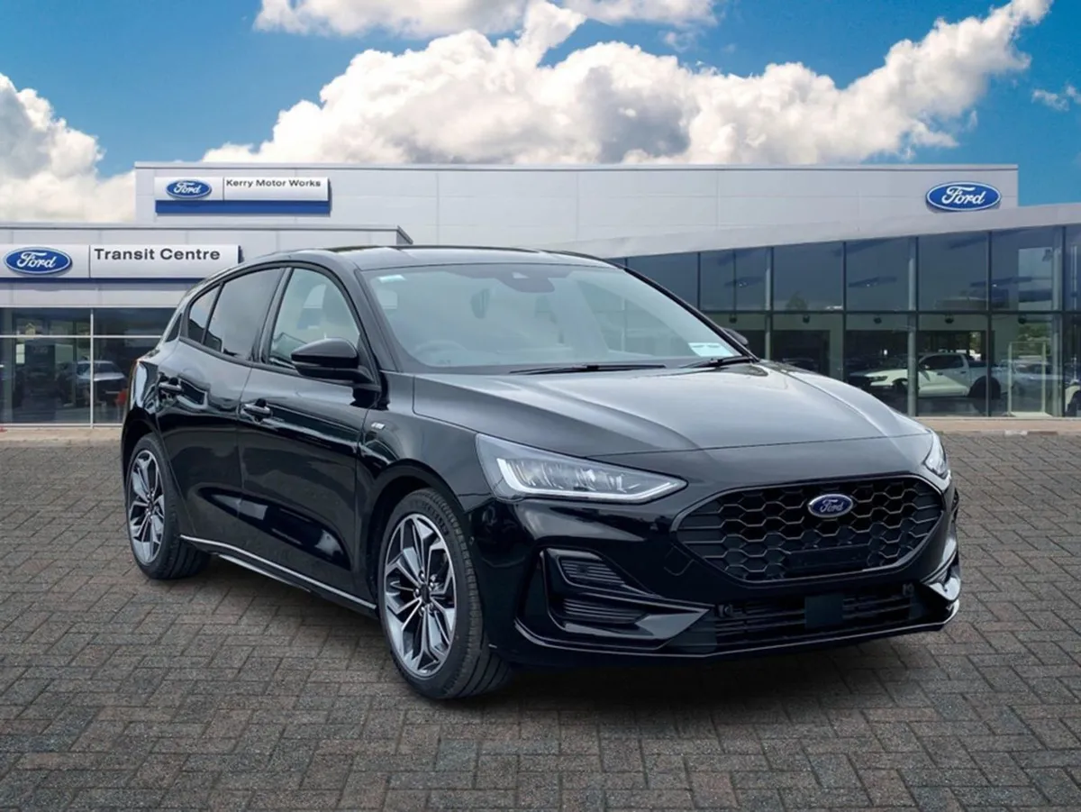 Ford Focus St-line X 1.0 Mhev 125BHP.. Full Leath - Image 1