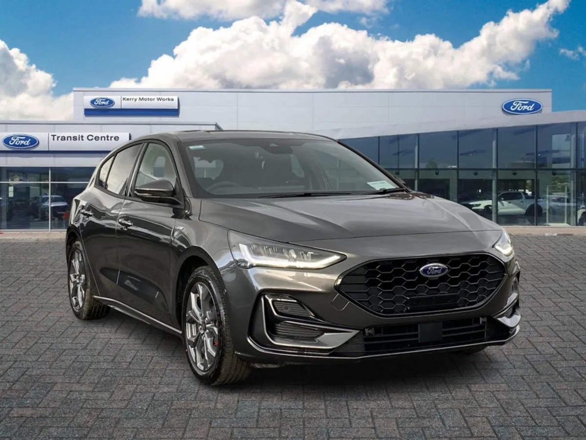 Ford Focus 1.0 125BHP St-line..parking Pack/desig - Image 1