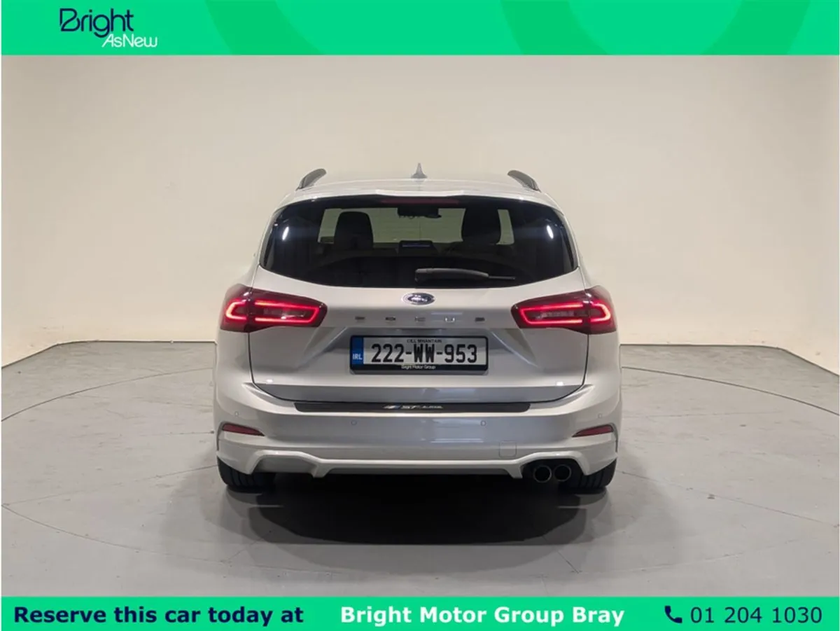 Ford Focus St-line Style 5W 1.0t 12 125 M6 4 - Image 4