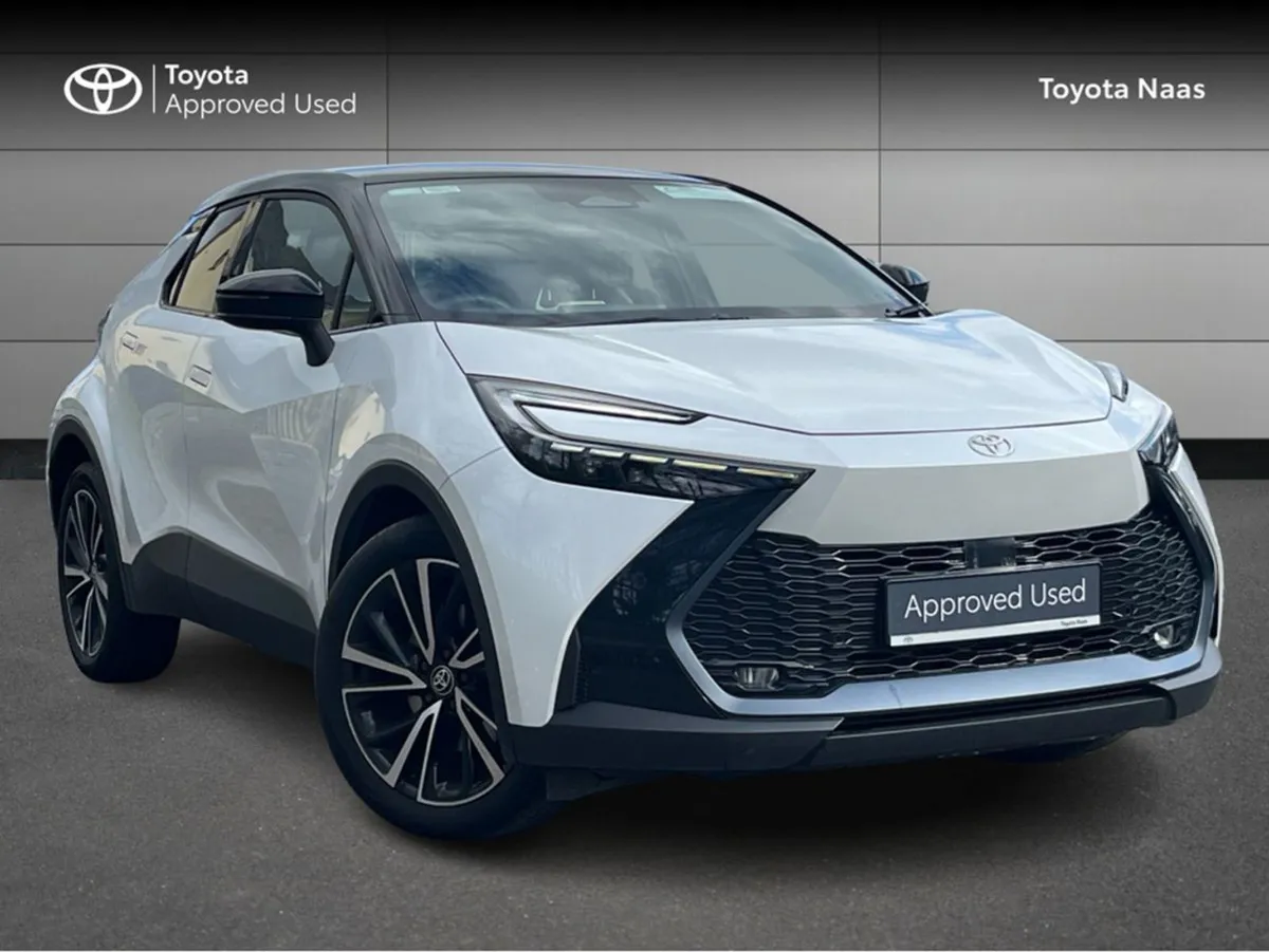 Toyota C-HR Phev SOL - SAT NAV / Heated Seats - Image 3