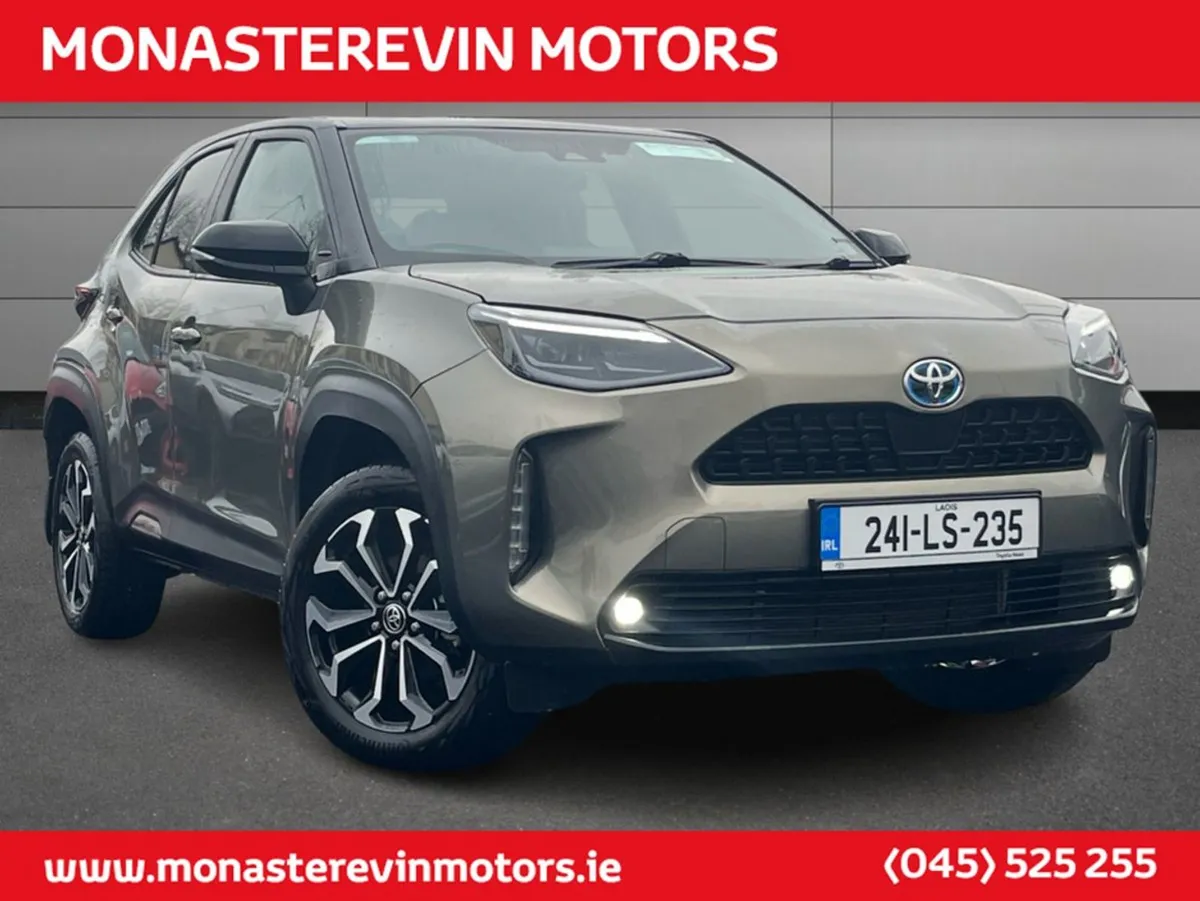 Toyota Yaris Cross Luna Sport 4DR Auto - Apple Ca - Image 3