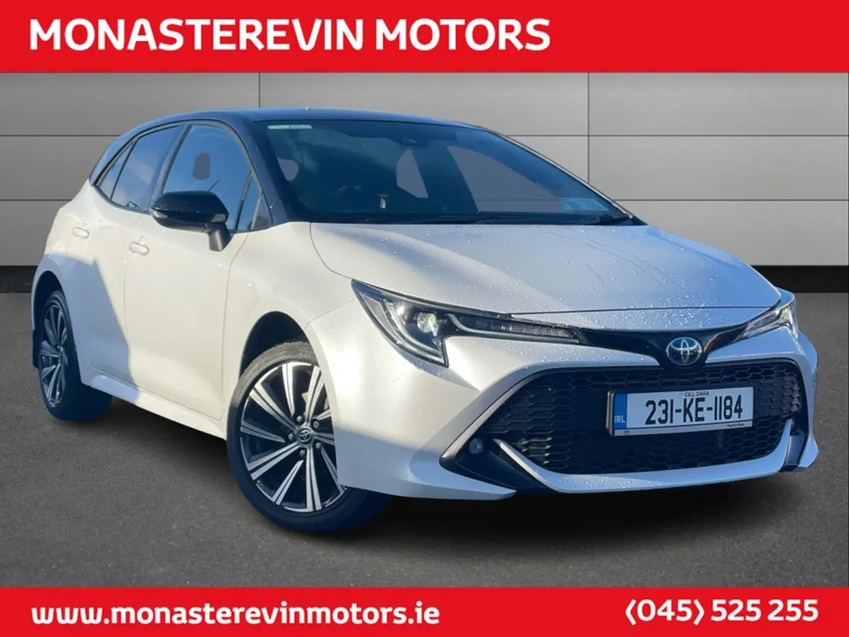 Toyota Corolla Luna Sport HB 4DR Auto - Apple Car - Image 3