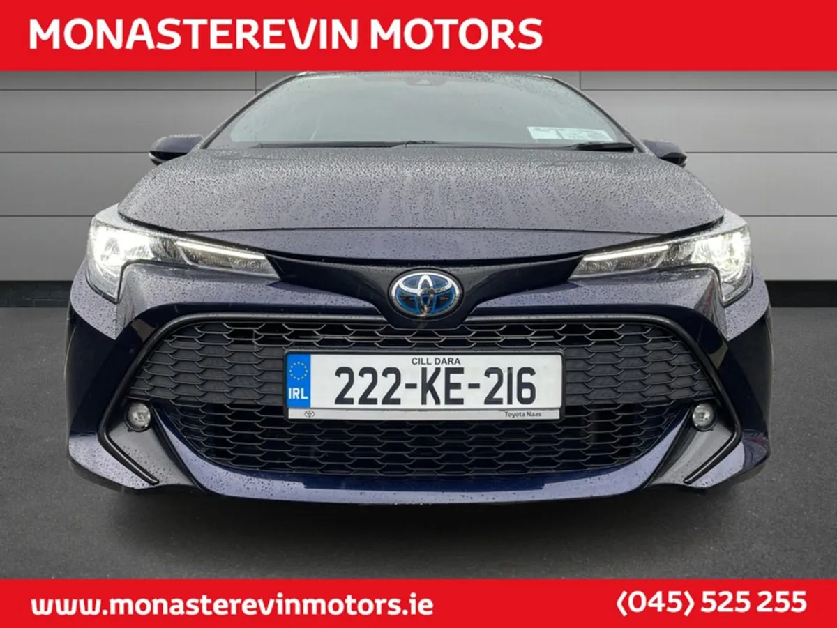 Toyota Corolla Luna TS 4DR Auto Hybrid - Apple Ca - Image 4