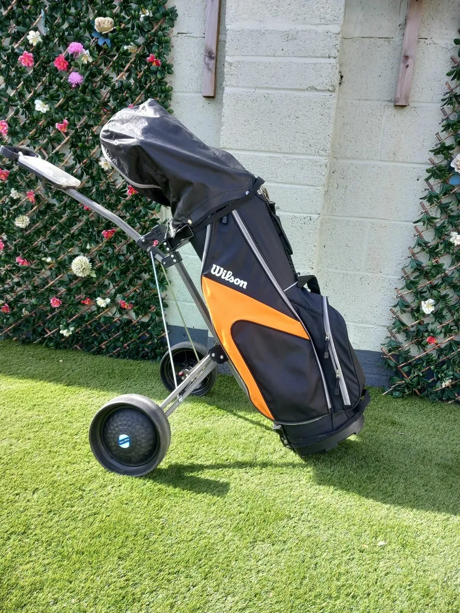 Golf equipment - Image 1