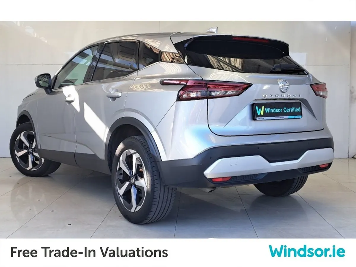Nissan QASHQAI 1.3 HYB SV Premium My22 4DR - Image 4