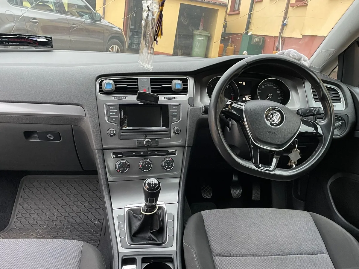 Volkswagen Golf 2013 - Image 3
