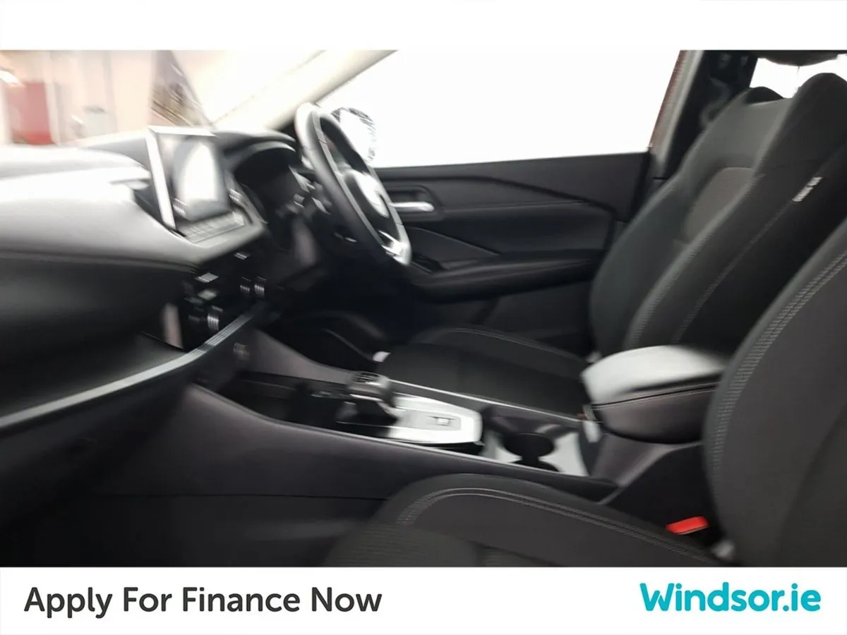 Nissan QASHQAI 1.3 PET Mild Hybrid SV CVT - Image 4