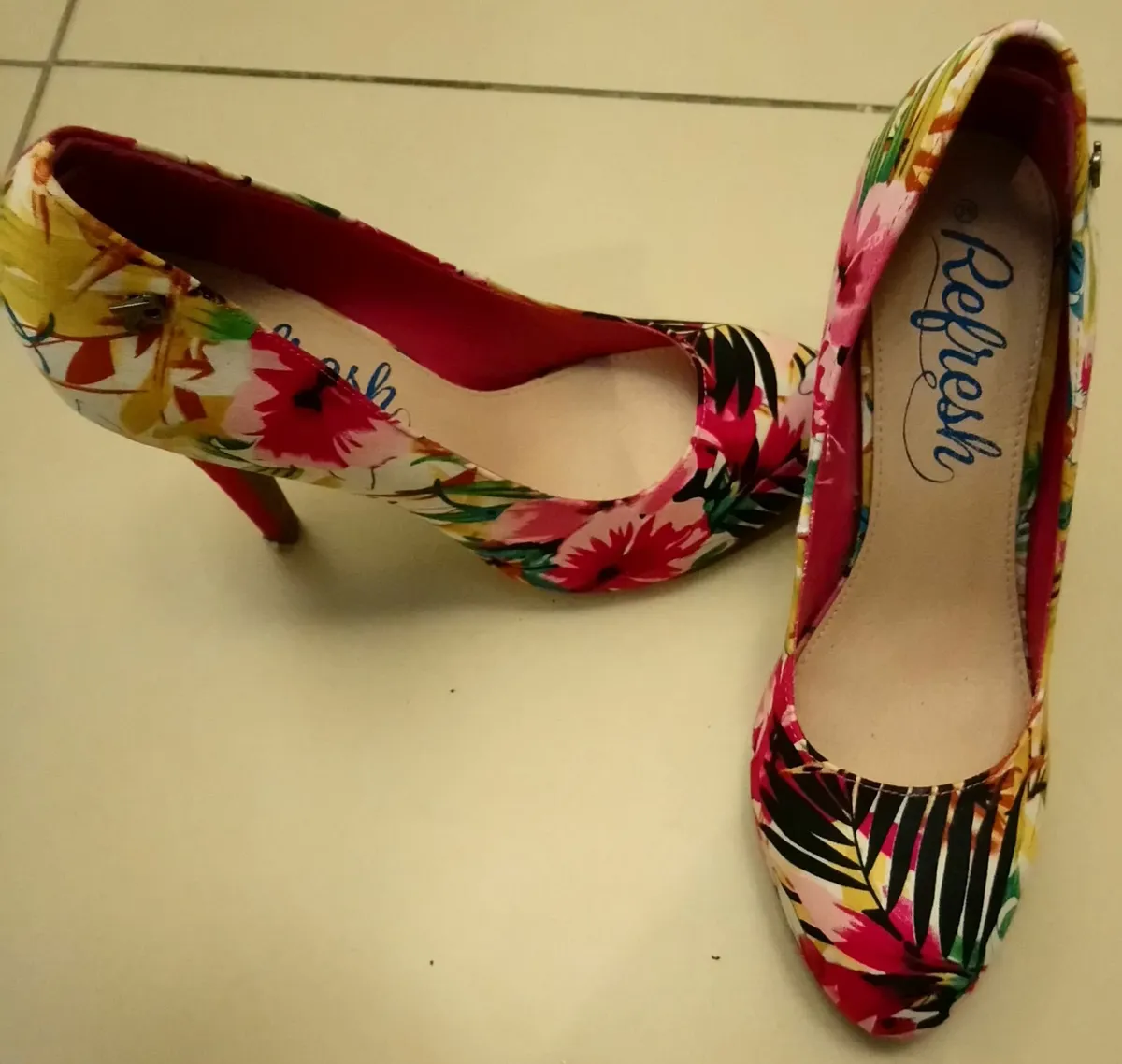 REFRESH - flowers high heels size UK6 EU39 - shoes - Image 1