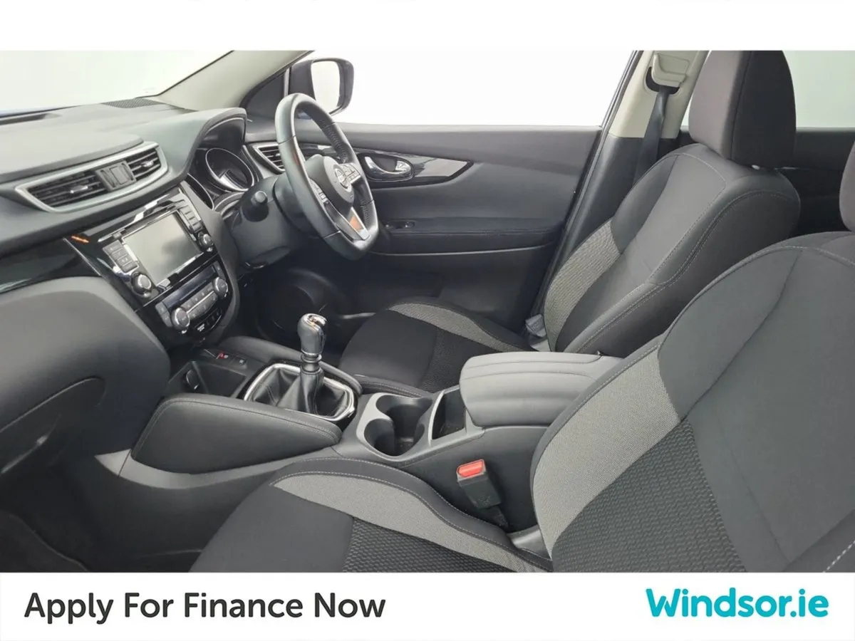 Nissan QASHQAI 1.3 PET SE - Image 4