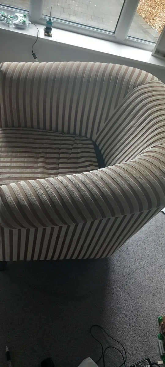 Tub Armchair - Image 2