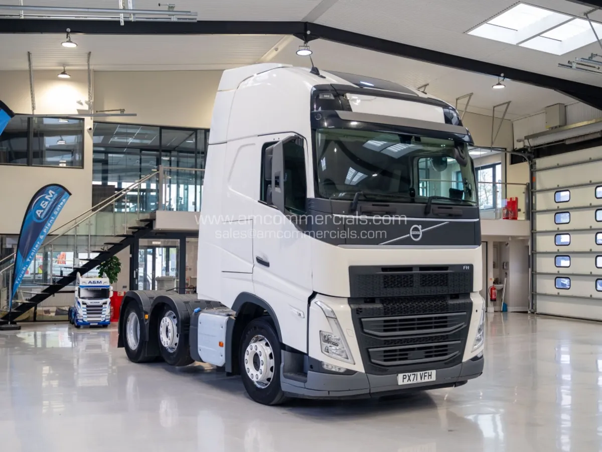2021 (71) VOLVO FH500 6X2 MIDLIFT GLOBETROTTER - Image 1