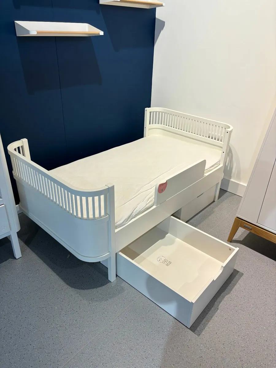 Ex-Display | Sebra, Bed Junior & Grow Bed - Image 1