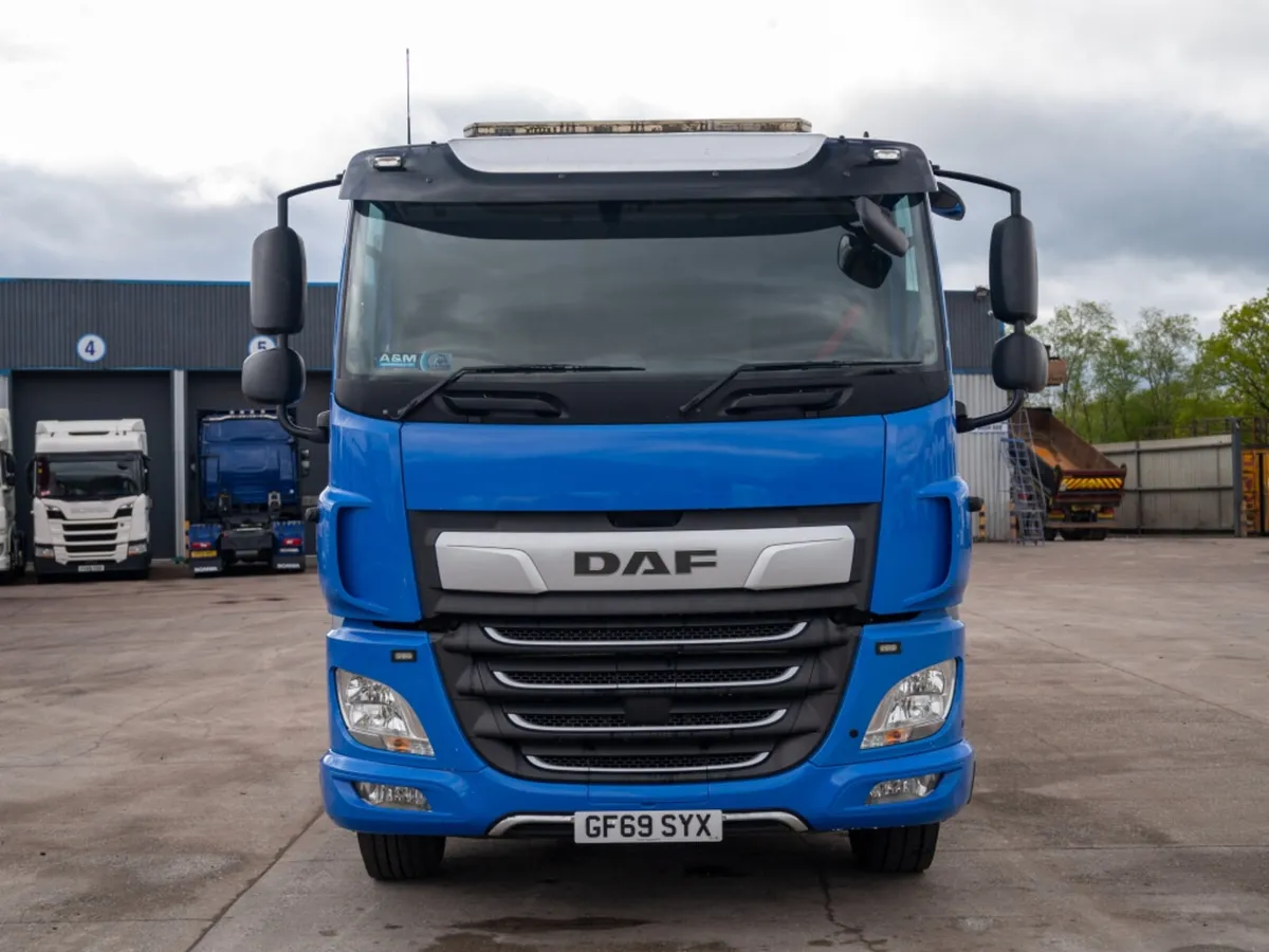 2019 (69) DAF CF 450 8X2 32T BEAVERTAIL - Image 2