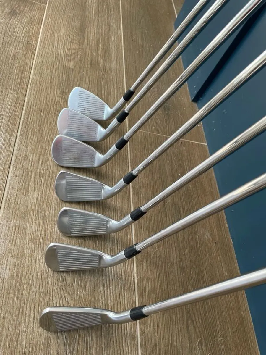 Titleist 716 cb irons - Image 2