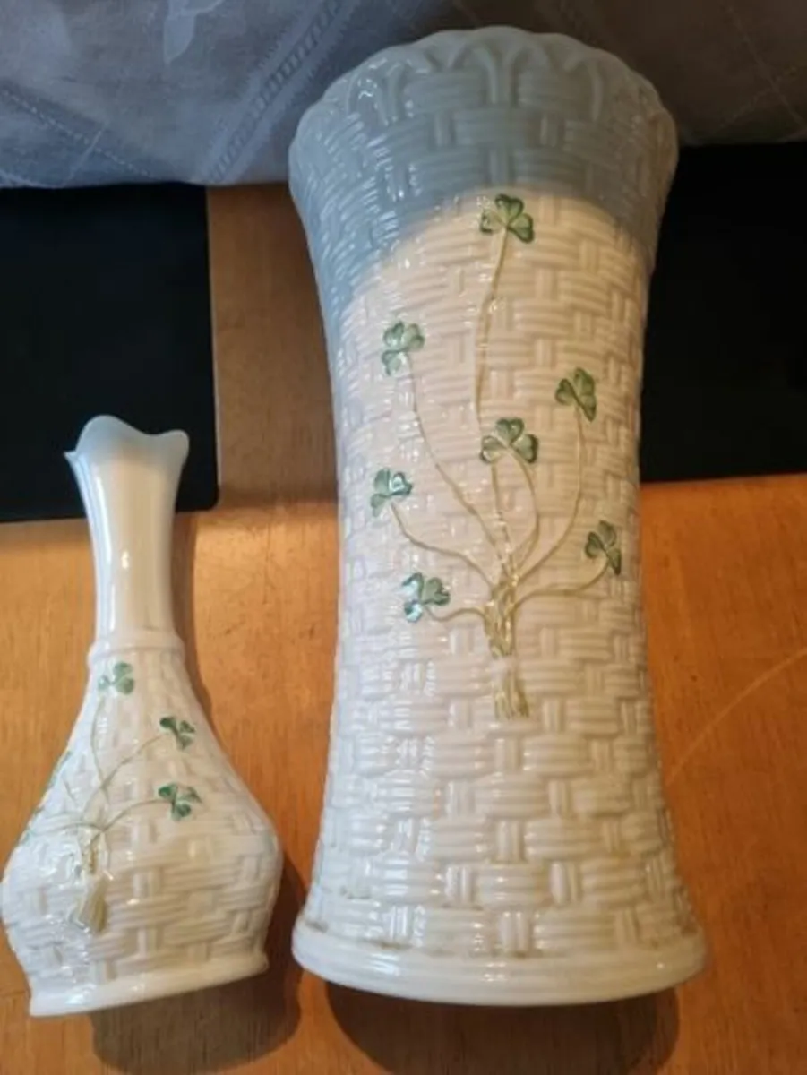Belleek two vases - Image 4