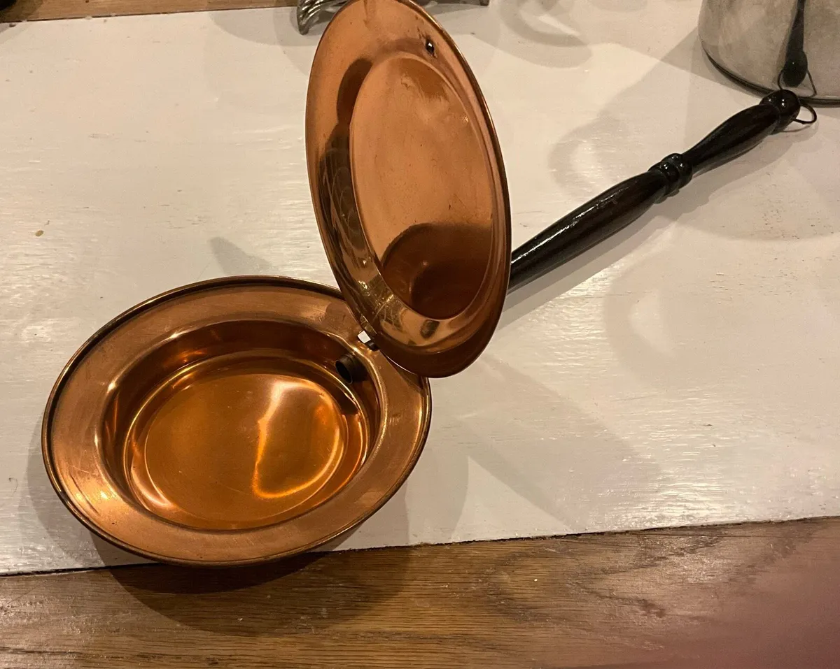 Copper Bed Warming Pan. Home Decor - Image 1