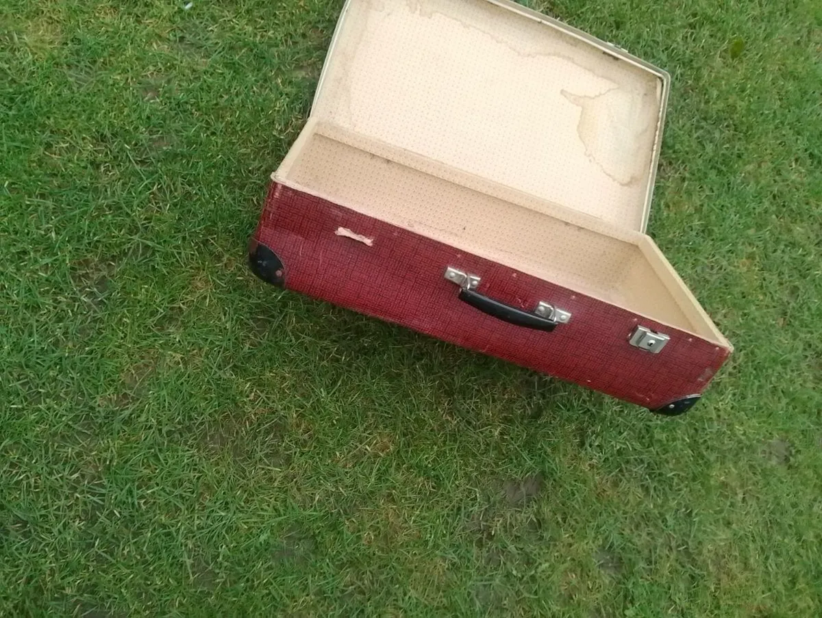 Vintage luggage - Image 4