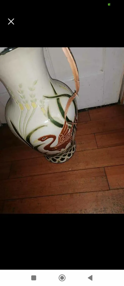 Vase with flowers - Image 4