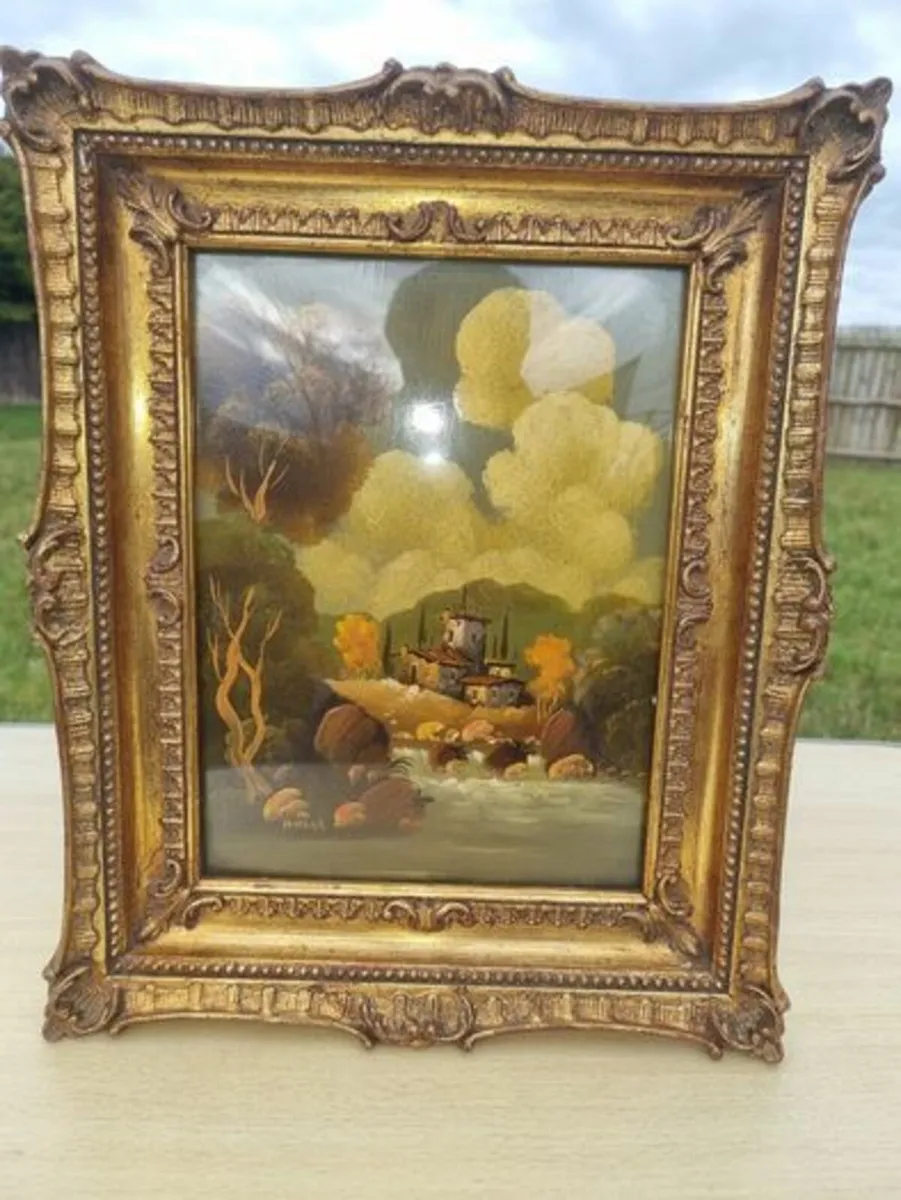 Old picture in a gold frame - Image 1