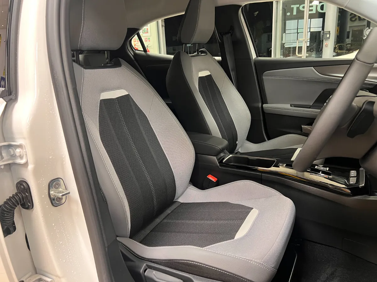 **AUTOMATIC**Delivery Mileage Petrol Heated Seats - Image 4