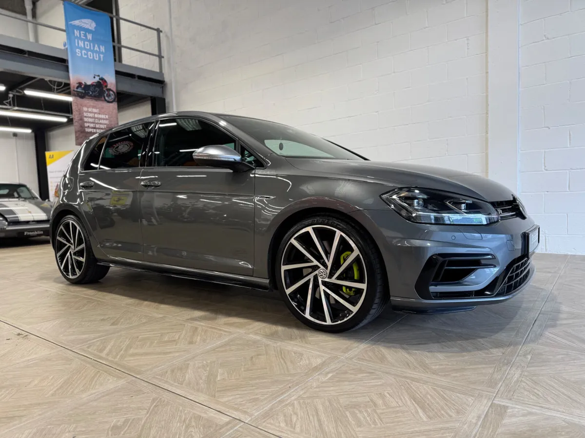 Volkswagen MK7.5 Golf R 2017 - Image 2