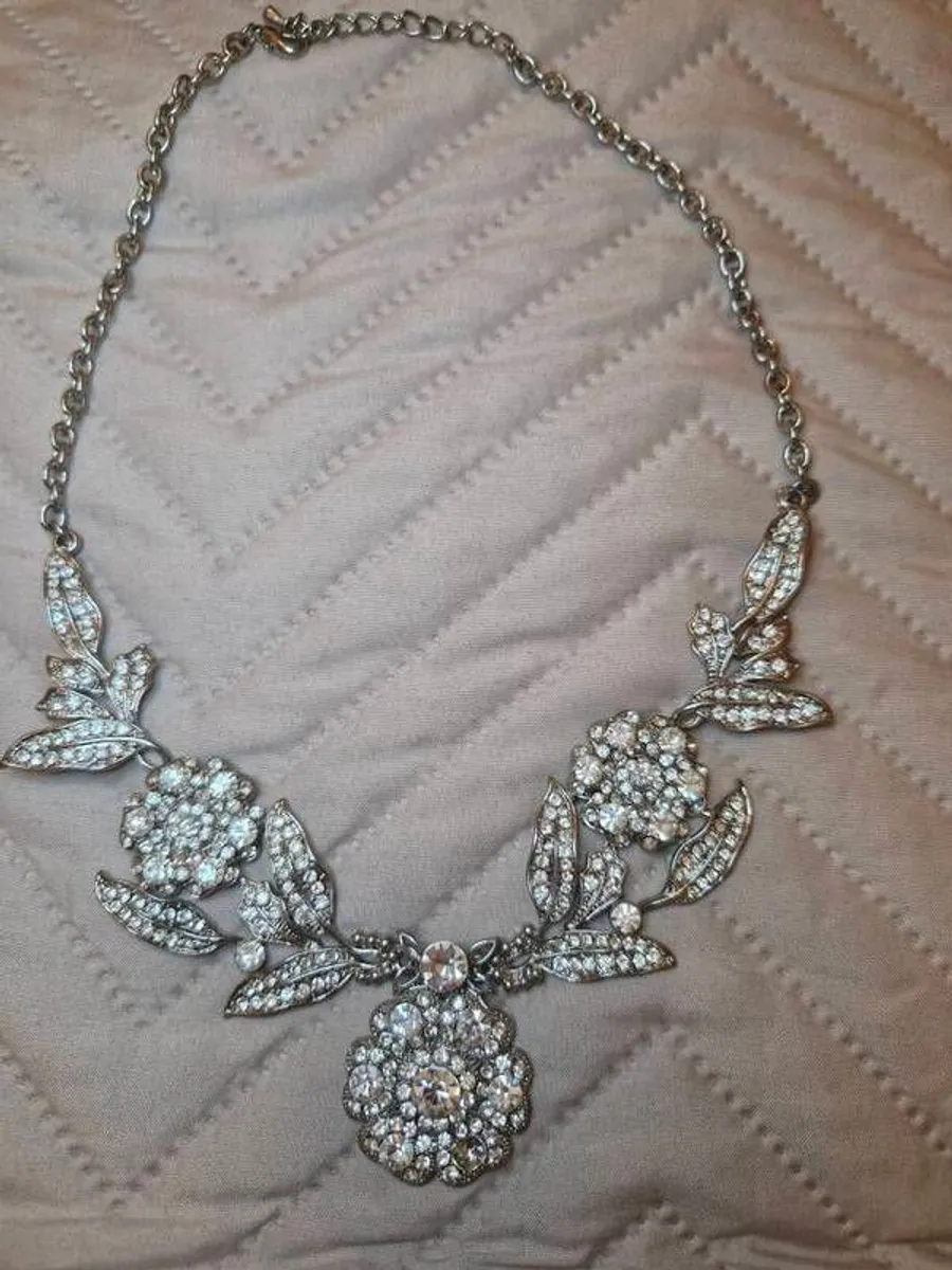 Jewelry - Image 2