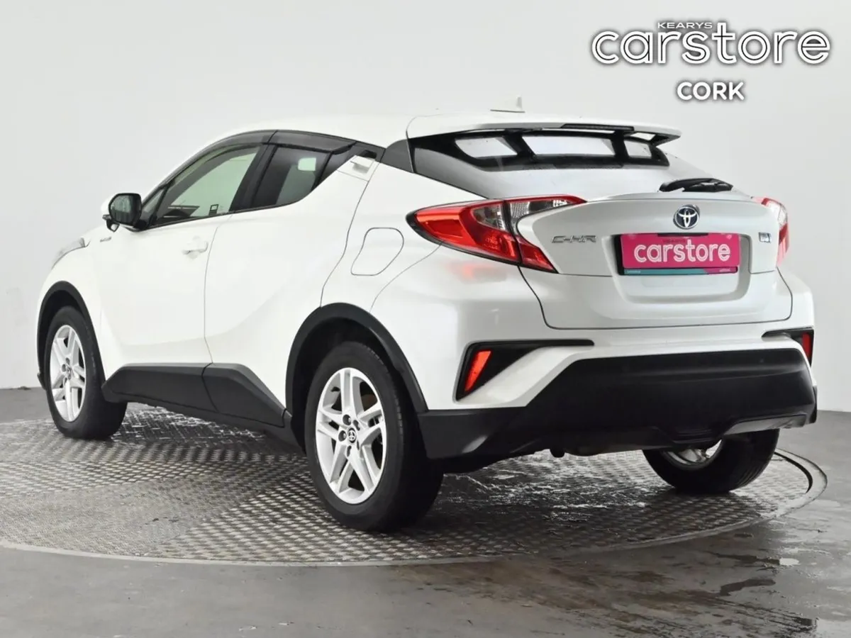 Toyota C-HR 1.8 Hybrid Auto - Image 3