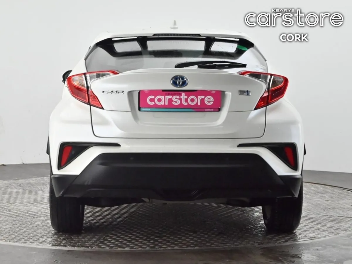 Toyota C-HR 1.8 Hybrid Auto - Image 4