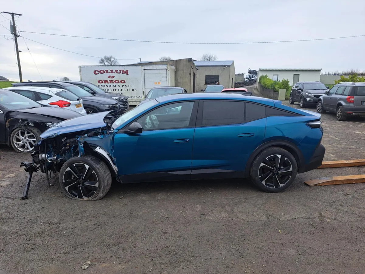2024 PEUGEOT 408  ALLURE 1.2 PETROL AUTO FOR PARTS - Image 3