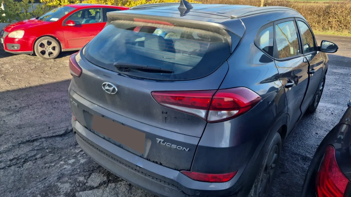 2018 HYUNDAI TUCSON 1.7 DIESEL FOR BREAKING! - Image 3