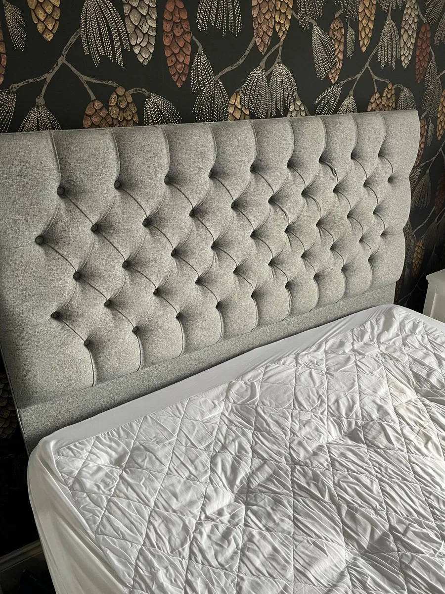 King size bed - Image 2