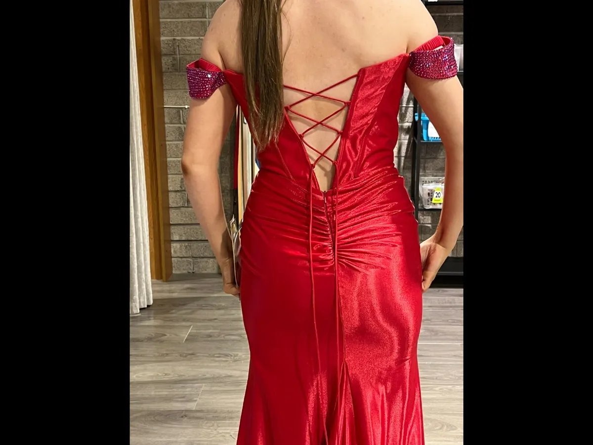 Debs dress - Image 4
