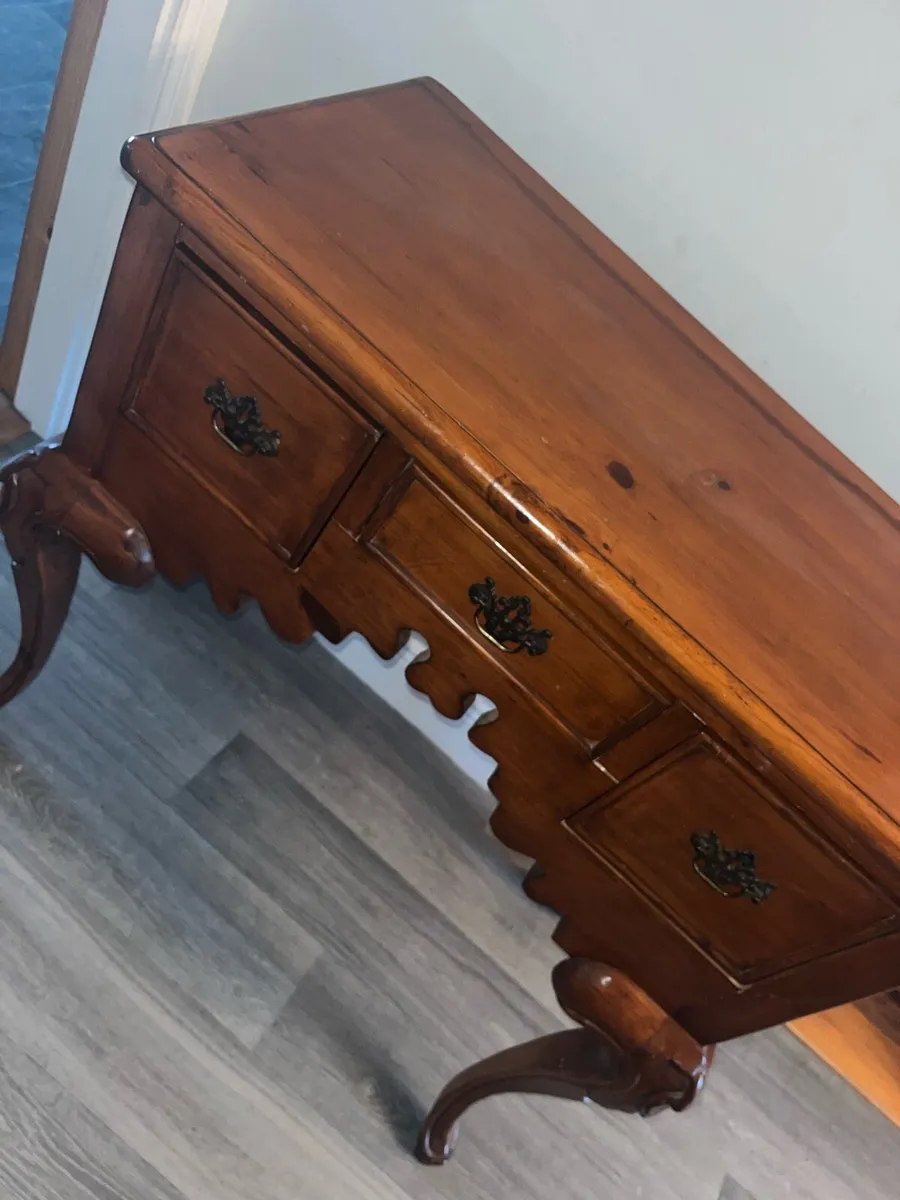 Antique Queen Anne Style Side Table - Image 2