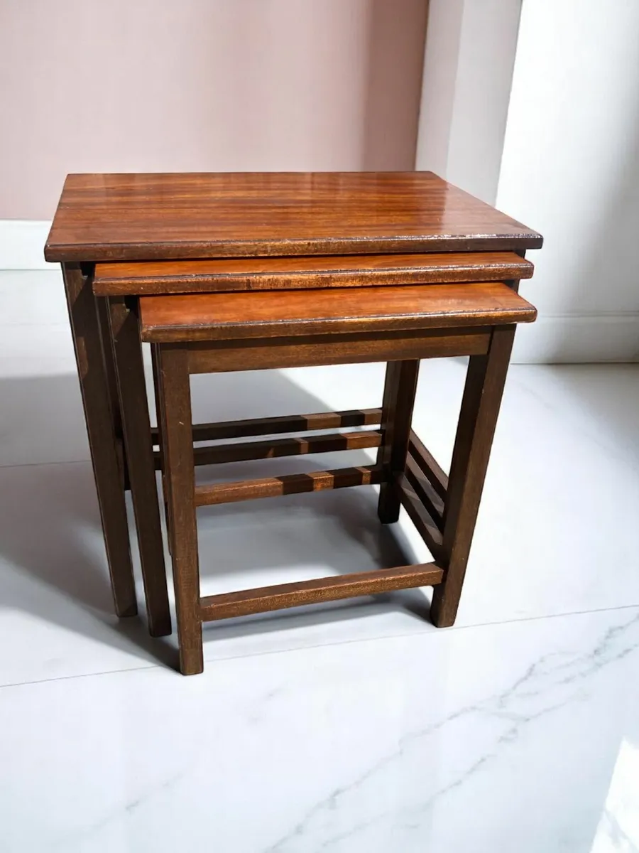 Nest of Tables - Antique - Mahogany. - Image 1