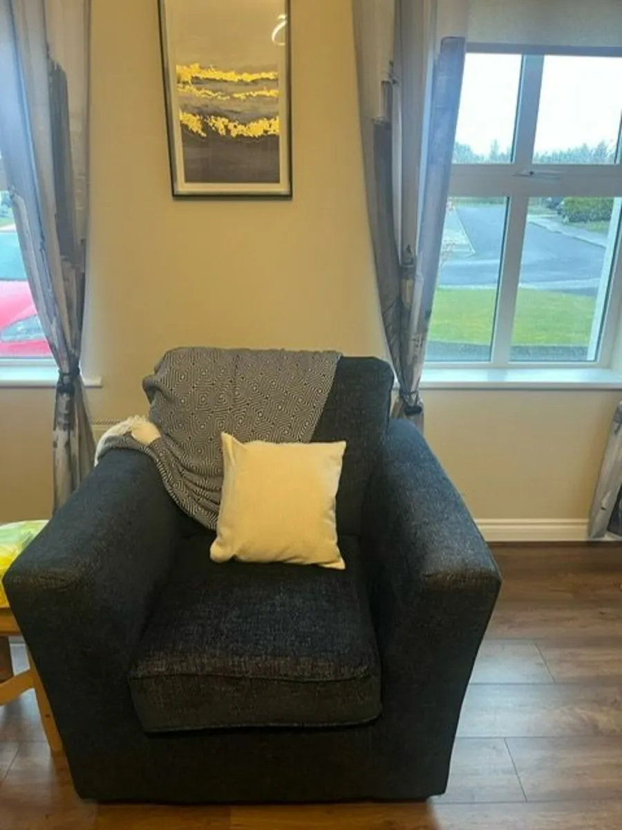 Electric recliner corner sofa and armchair - Image 3