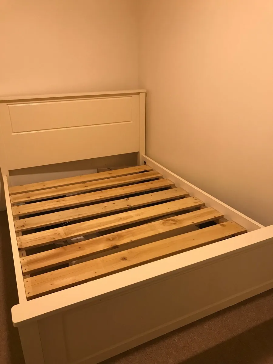 Bed - Image 2