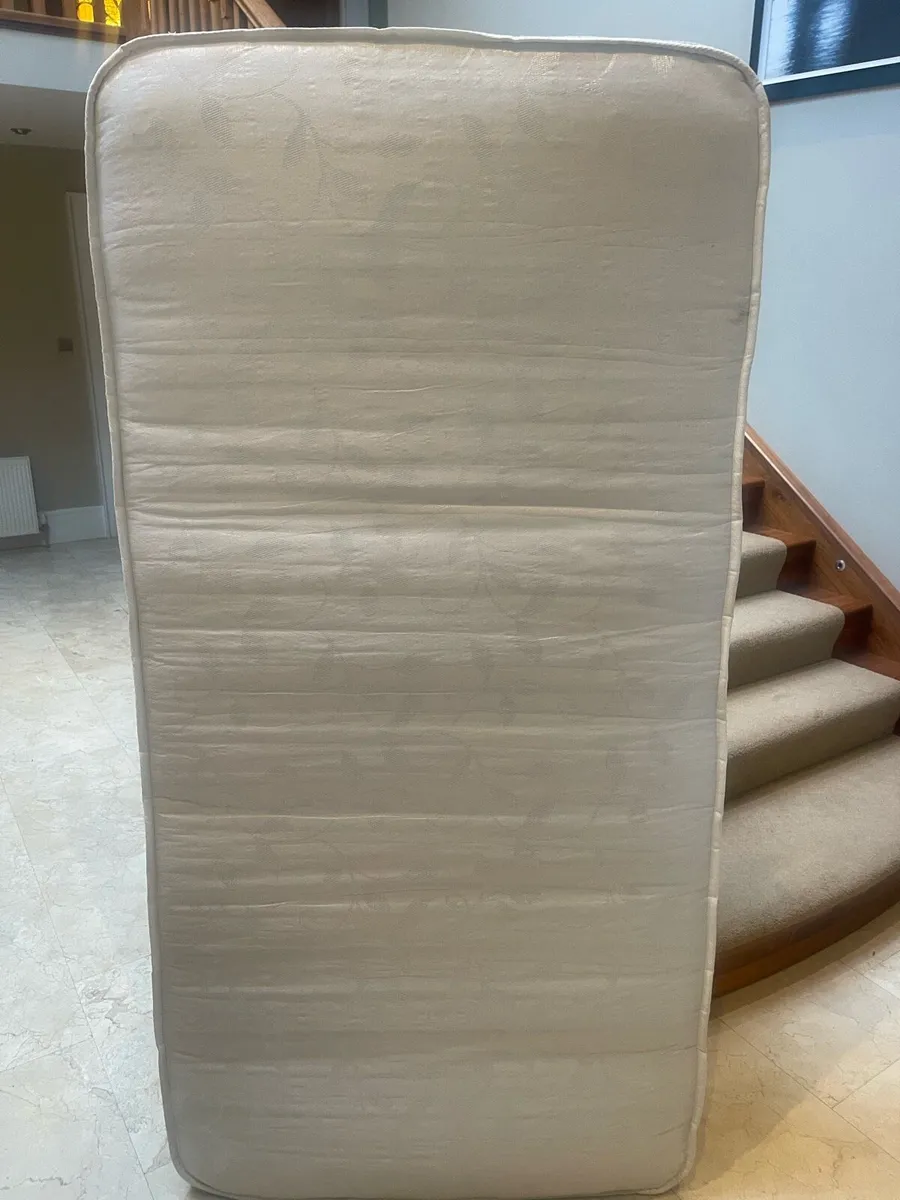 Extremely Clean Single Mattress - Can Deliver - Image 2