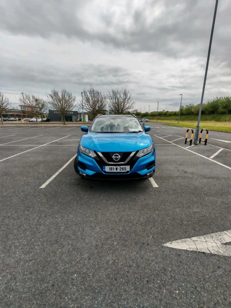 Car - Image 2