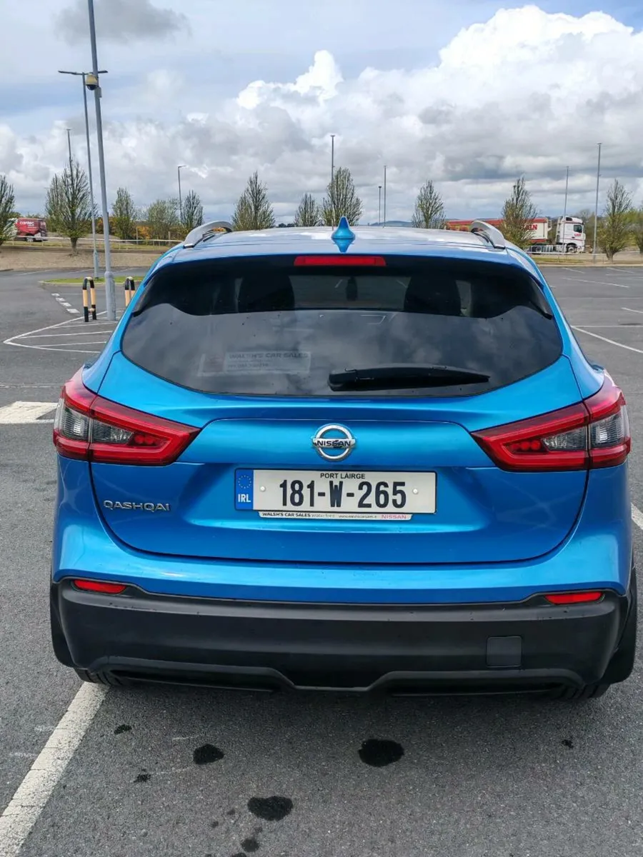 Car - Image 4