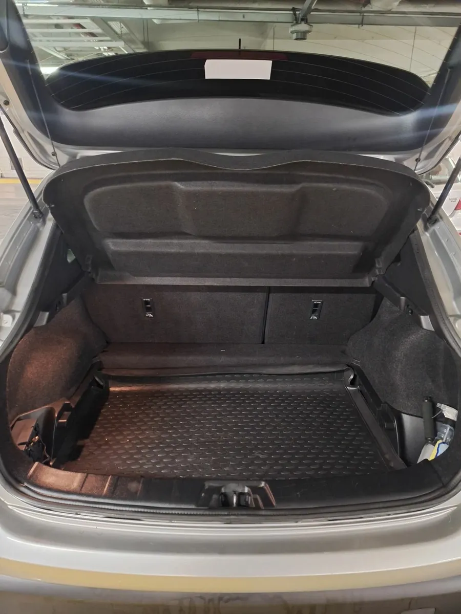 Nissan Qashqai SVE Top Spec Panoramic Roof 2017 - Image 4