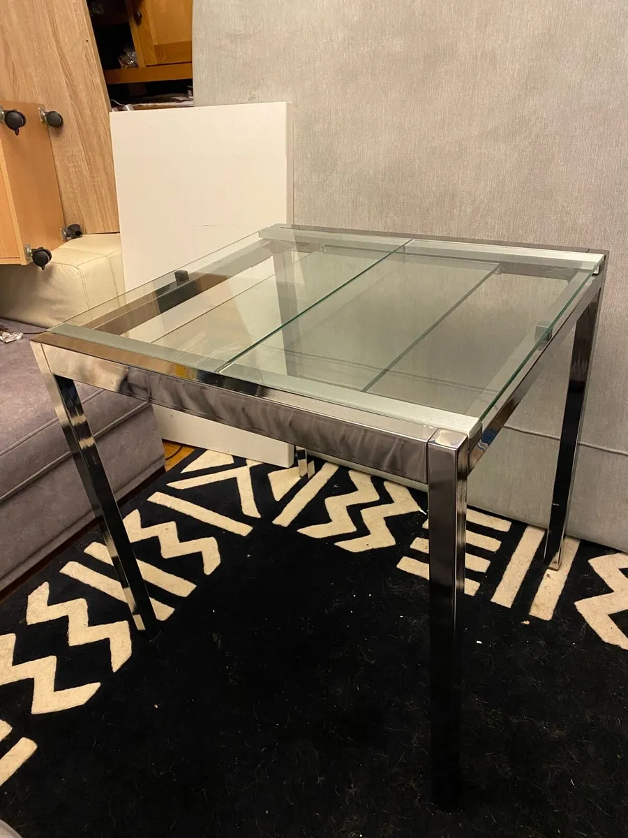 Glass table - Image 2