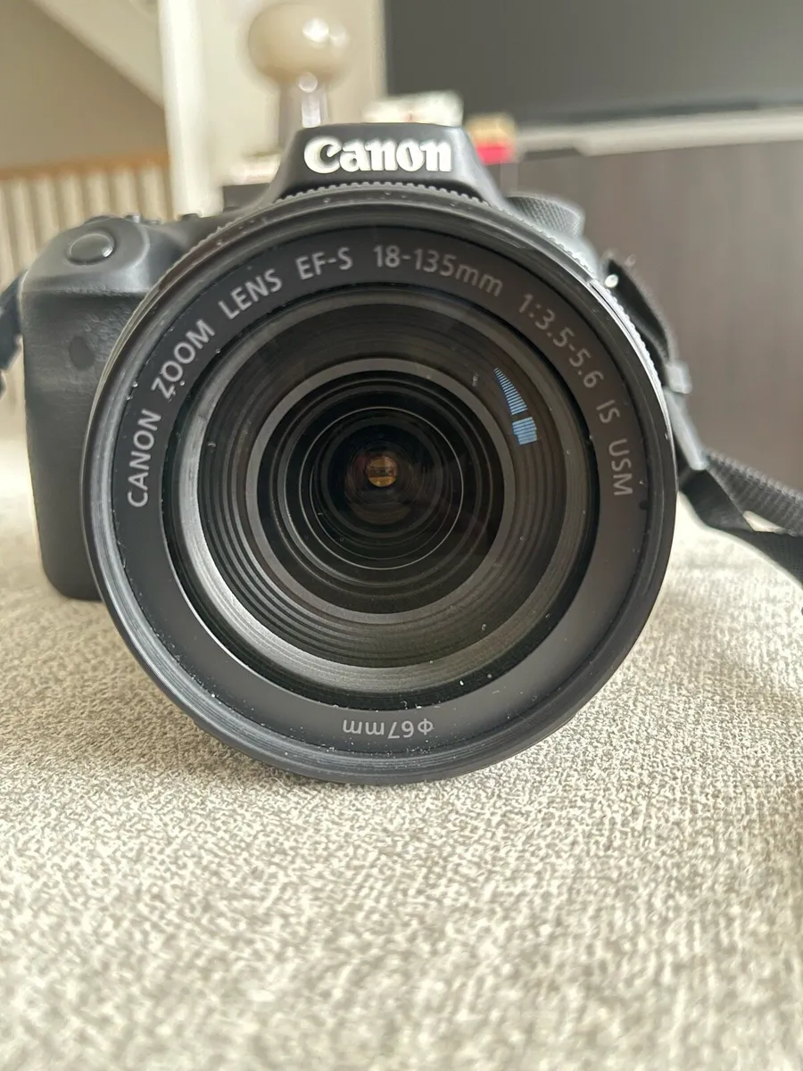 Canon EOS 90D - Image 4