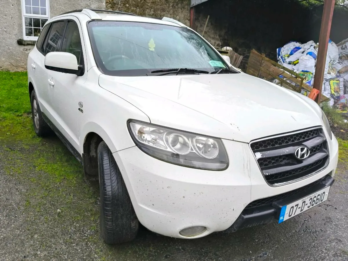 Hyundai Santa fe - Image 1