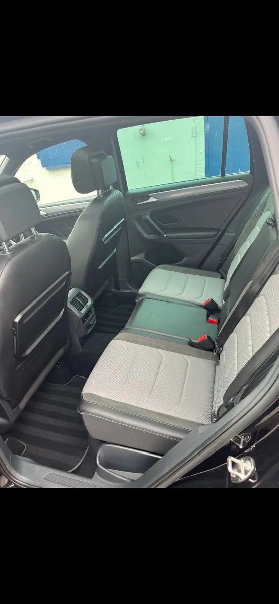 Volkswagen Tiguan 2017 - Image 3