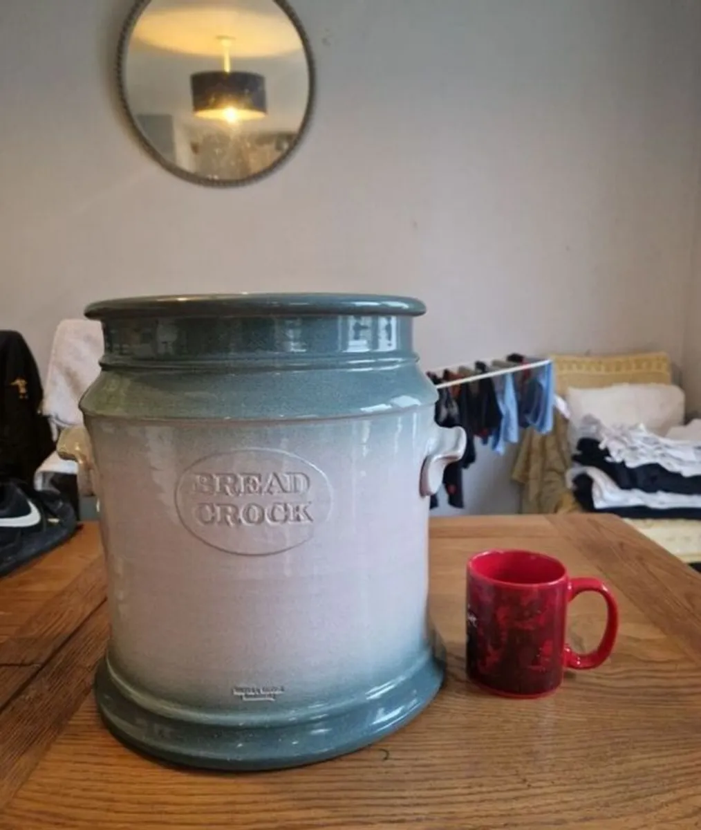 kiltrea pottery large bread crock - Image 1